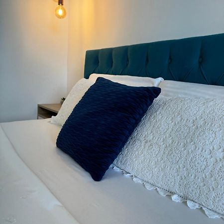 Tirana Elegant Apartment Экстерьер фото